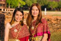 Ayutthaya Bootstour traditionell Tracht