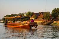 Ayutthaya Bootstour Touristen