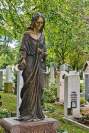 Westfriedhof Bronze-Frau