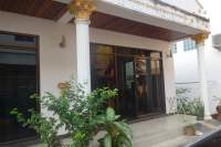 Pattaya Villa Oranje Zimmereingang